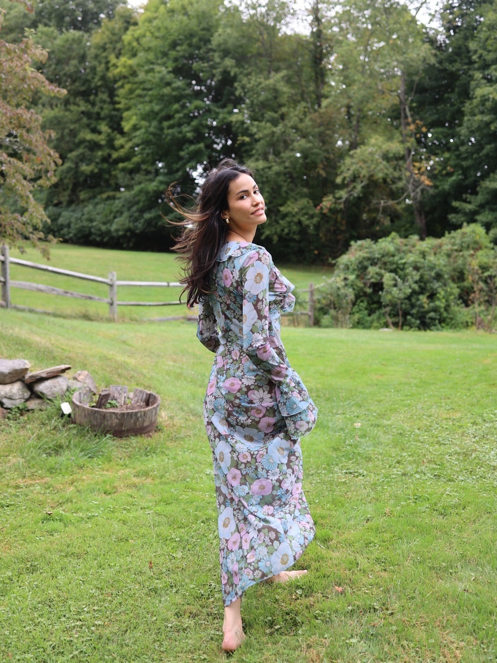 Sister New York Shellona Maxi Ruffle Bell Sleeve Dress in Vintage Floral Medium - Picture 3 of 16
